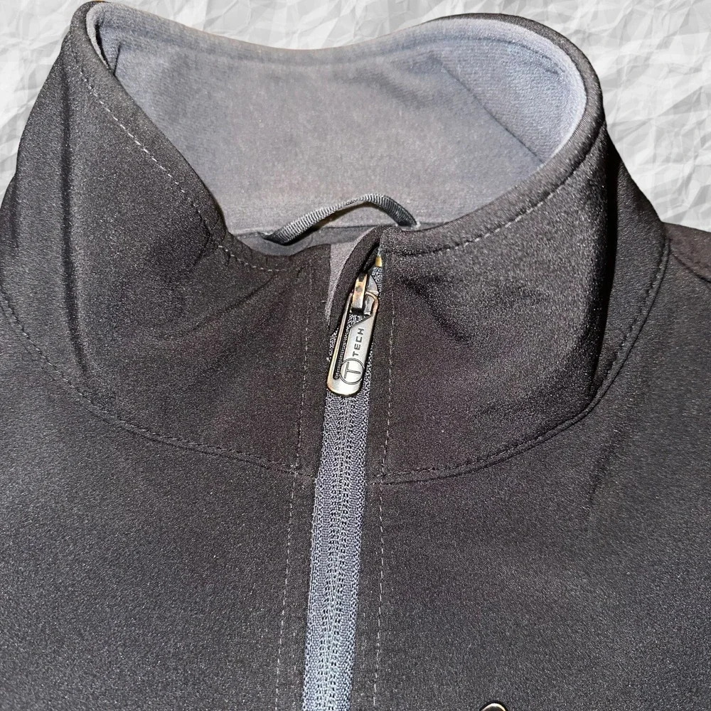 Tech By Tumi Jacket Men Size Medium Soft Shell Long Sleeve Full Zip Gray TT-0012